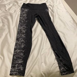 Lululemon women’s workout leggings